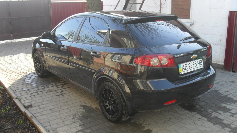 Chevrolet Lacetti 5D ЛАЧЕТТІ МТ 4