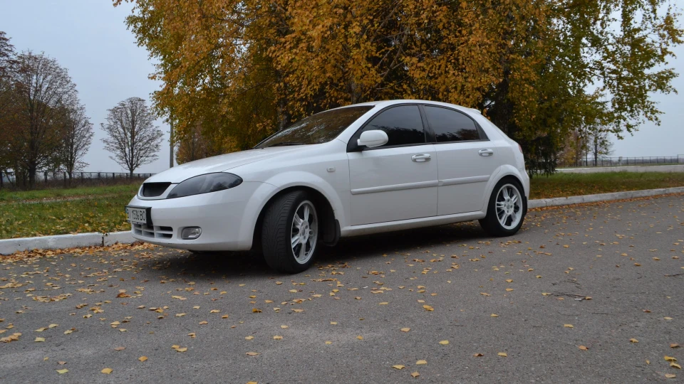 Chevrolet Lacetti 5D Машина студента... 5