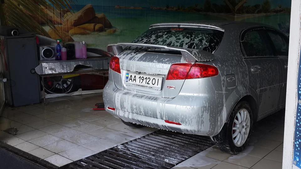 Chevrolet Lacetti 5D Red Light 5
