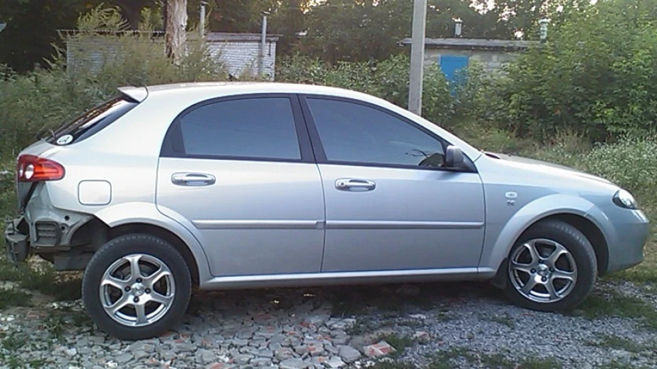Chevrolet Lacetti 5D Срібло 2