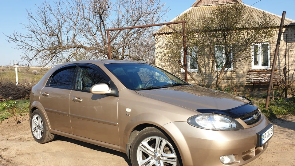 Chevrolet Lacetti 5D SX Плюшка 5