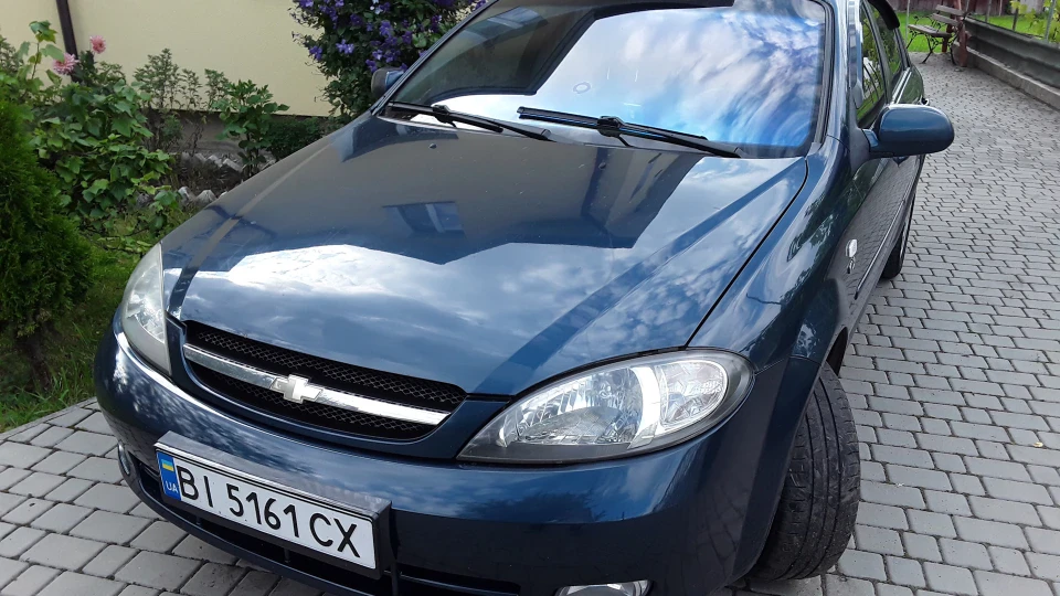 Chevrolet Lacetti 5D Тачка дружини!
