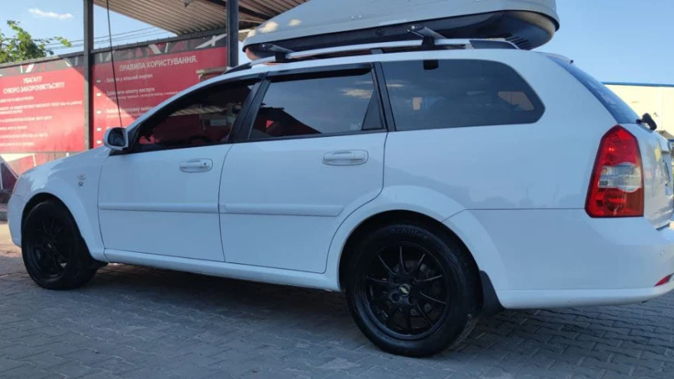 Chevrolet Lacetti SW Білий Wagon 2