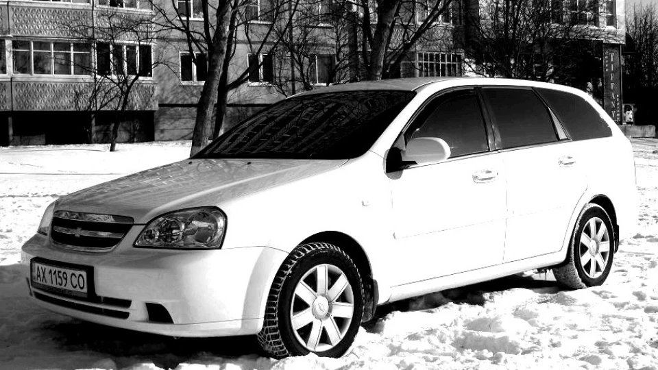 Chevrolet Lacetti SW Black&White 4