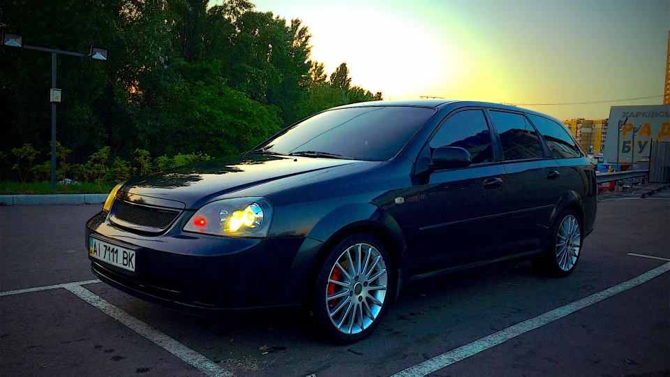 Chevrolet Lacetti SW Schwarzen Wagen 2.0 TCDI