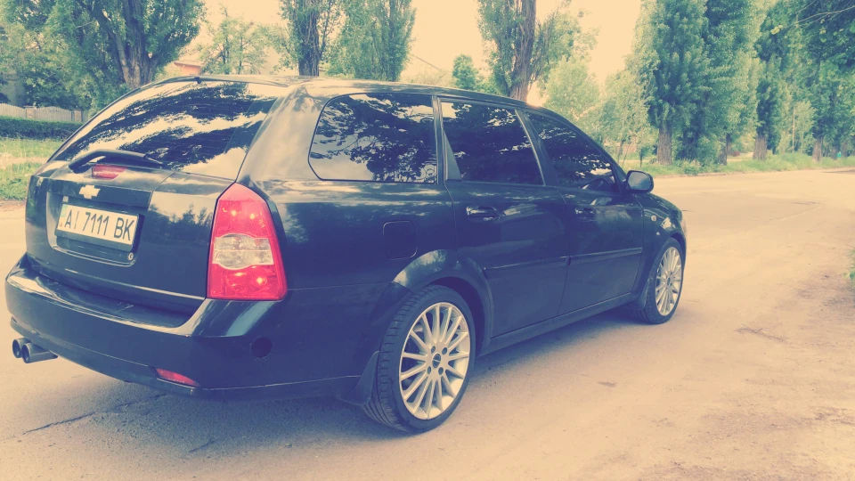 Chevrolet Lacetti SW Schwarzen Wagen 2.0 TCDI 3