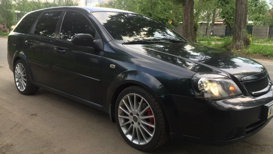 Chevrolet Lacetti SW Schwarzen Wagen 2.0 TCDI 4