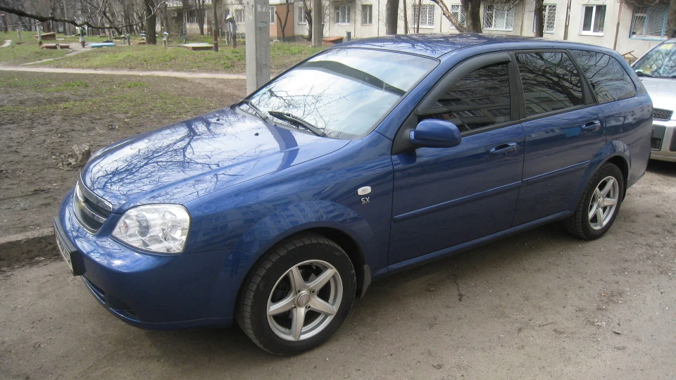 Chevrolet Lacetti SW синій бандит1.8SX 2