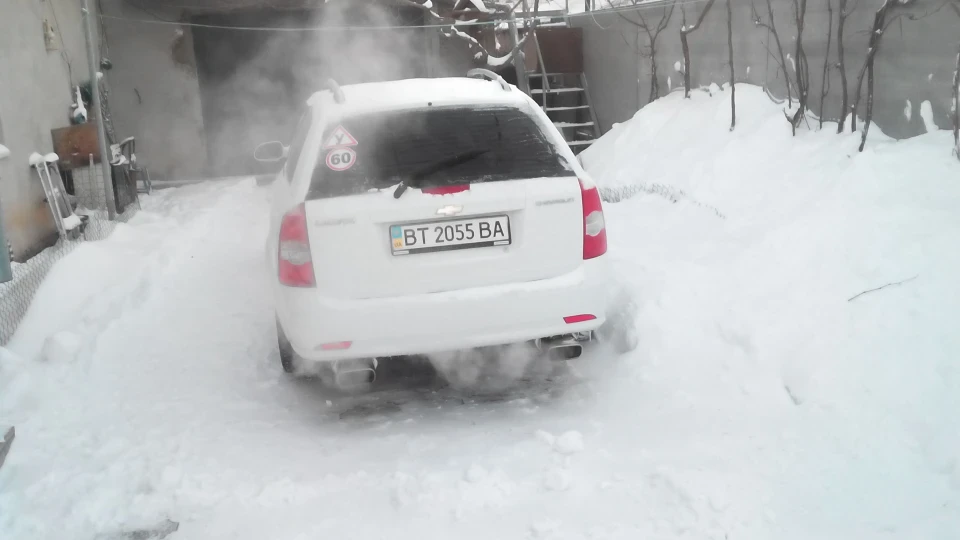Chevrolet Lacetti SW white fury 4