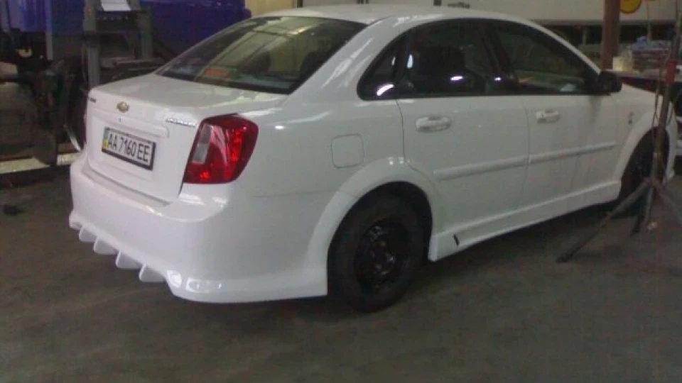 Chevrolet Lacetti 4
