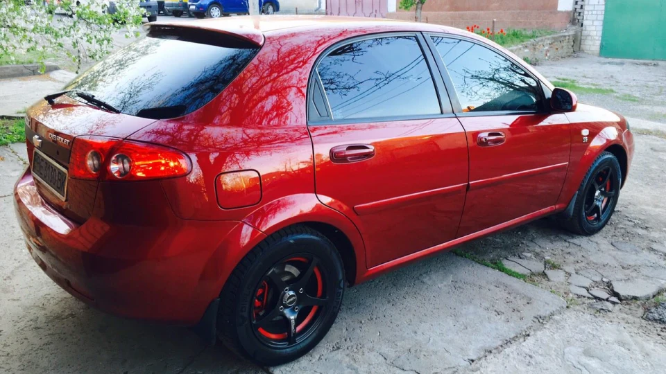 Chevrolet Lacetti 4