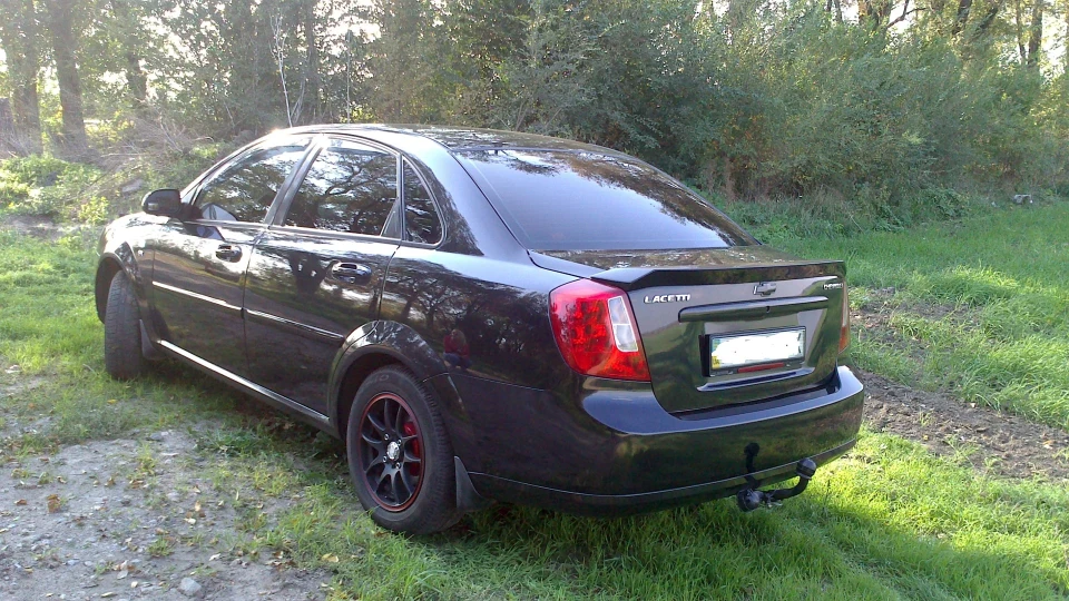 Chevrolet Lacetti 4