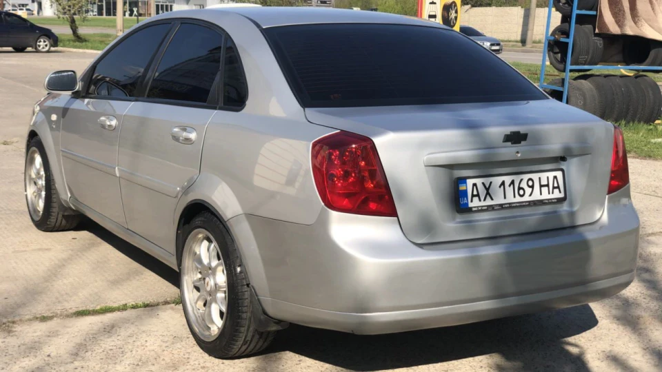Chevrolet Lacetti 3