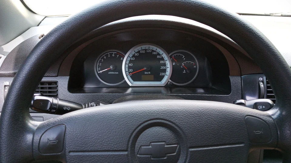 Chevrolet Lacetti 5