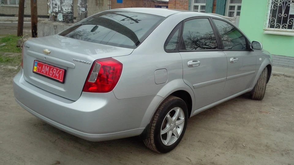 Chevrolet Lacetti 3