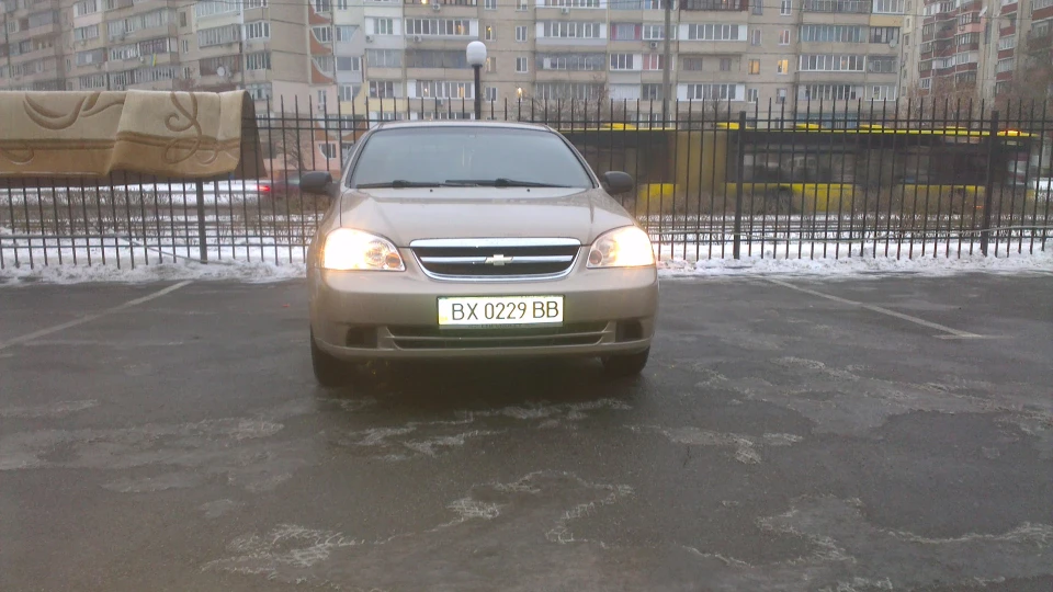 Chevrolet Lacetti 4