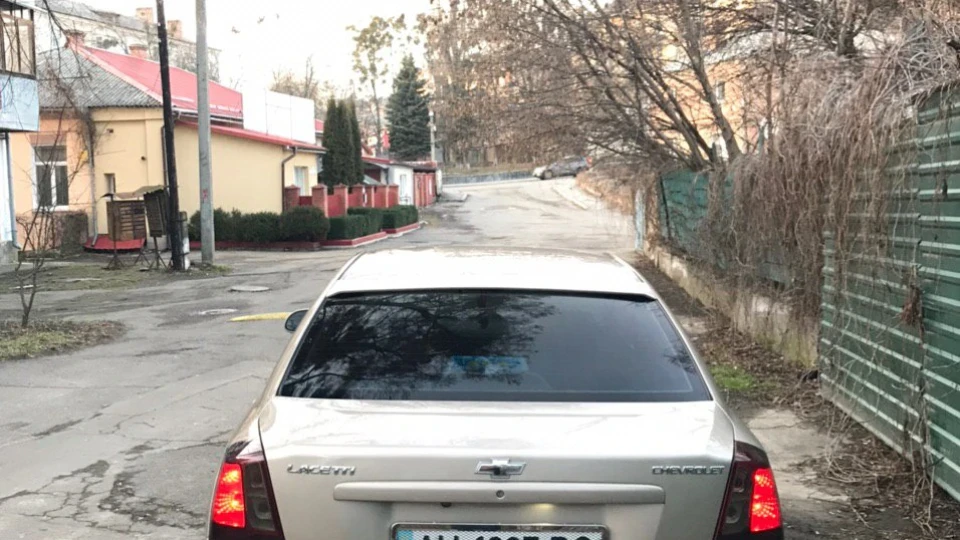 Chevrolet Lacetti 3