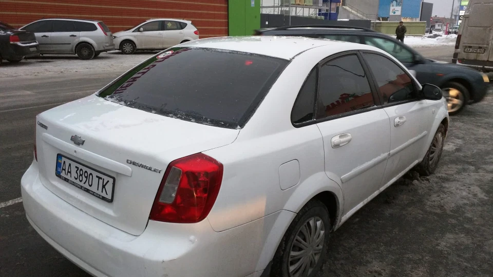 Chevrolet Lacetti 4