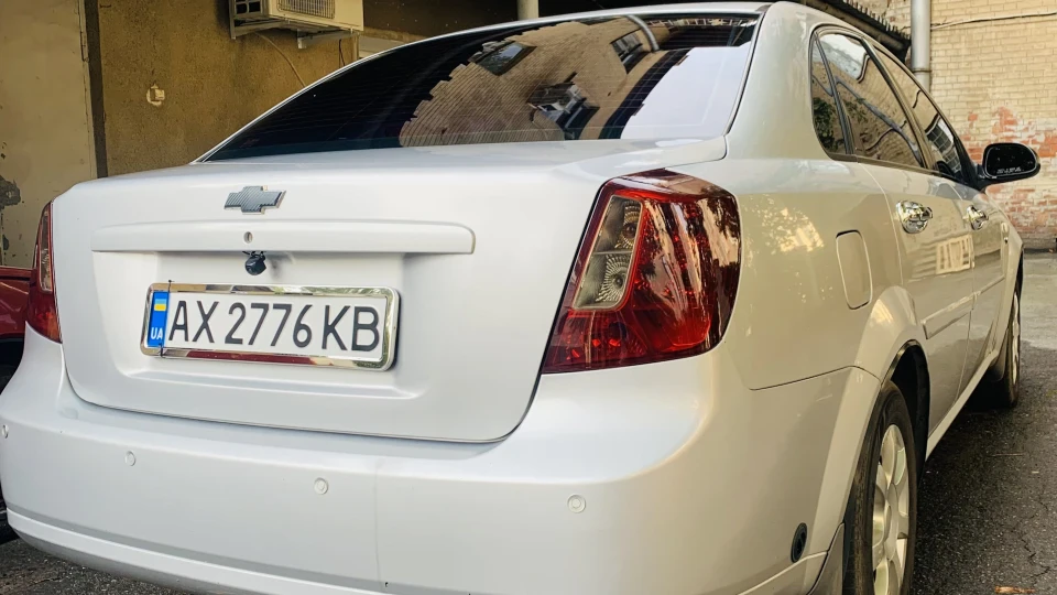 Chevrolet Lacetti 4