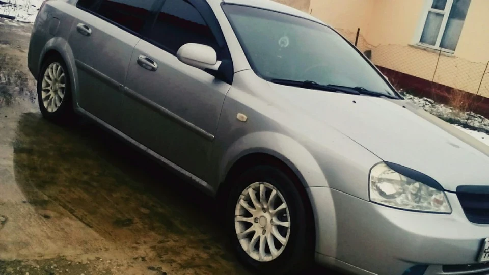 Chevrolet Lacetti 5