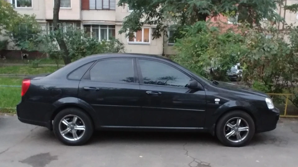 Chevrolet Lacetti 2