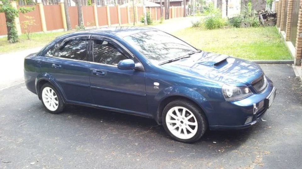 Chevrolet Lacetti 2
