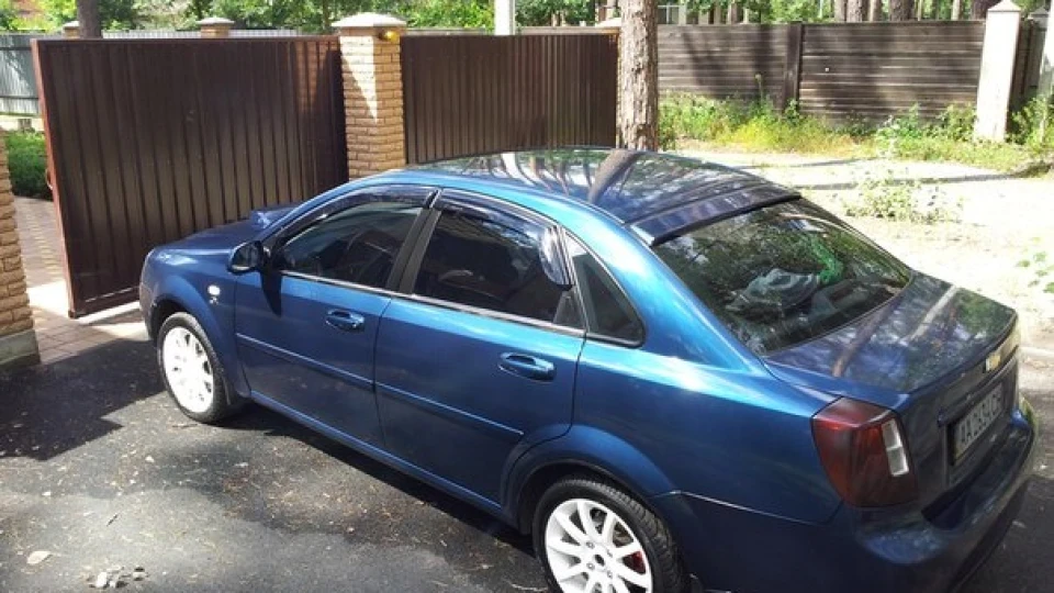 Chevrolet Lacetti 3