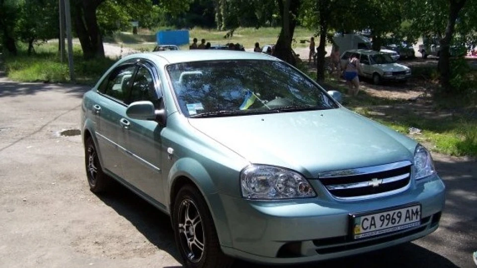Chevrolet Lacetti 3