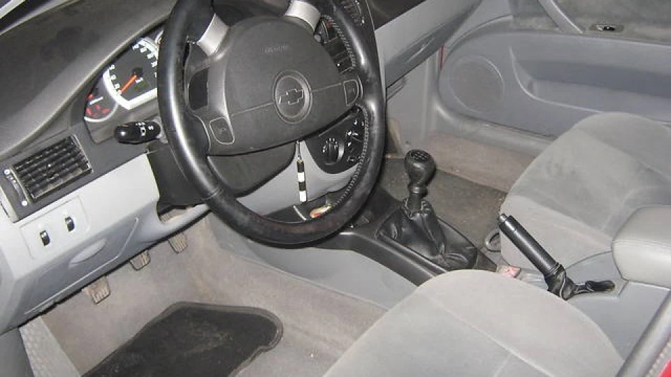 Chevrolet Lacetti 4