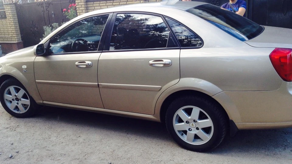 Chevrolet Lacetti 3