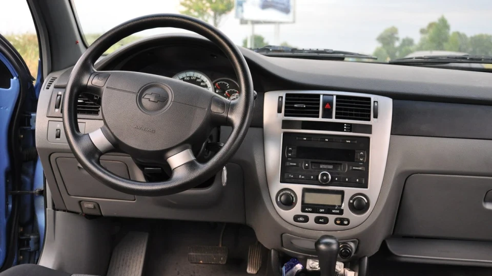 Chevrolet Lacetti 2