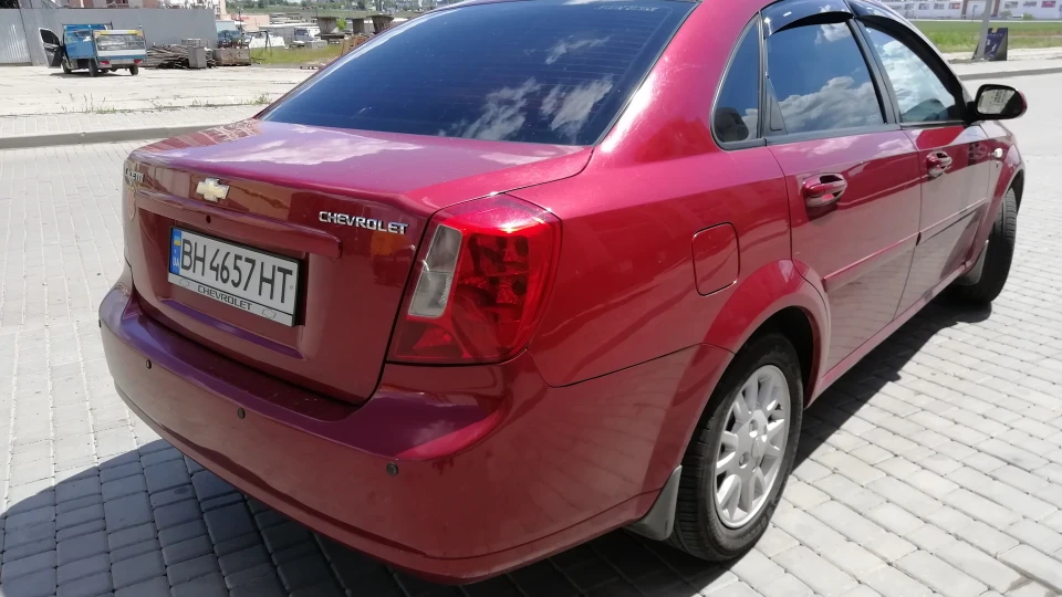 Chevrolet Lacetti 3