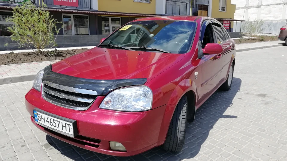 Chevrolet Lacetti 4
