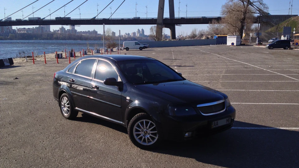 Chevrolet Lacetti ツ 3