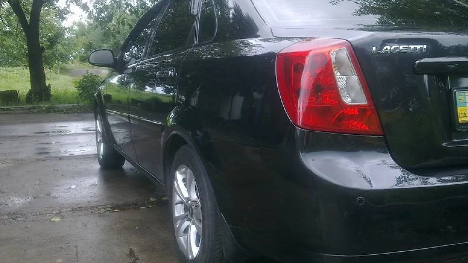 Chevrolet Lacetti 4
