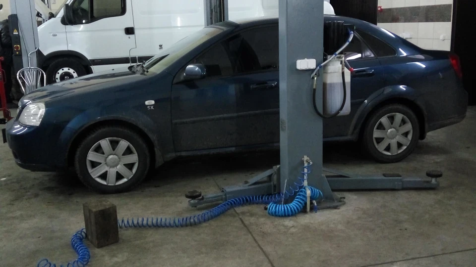Chevrolet Lacetti 5