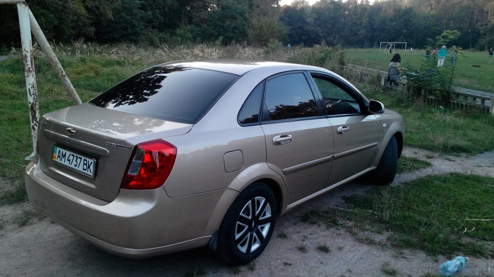 Chevrolet Lacetti 3