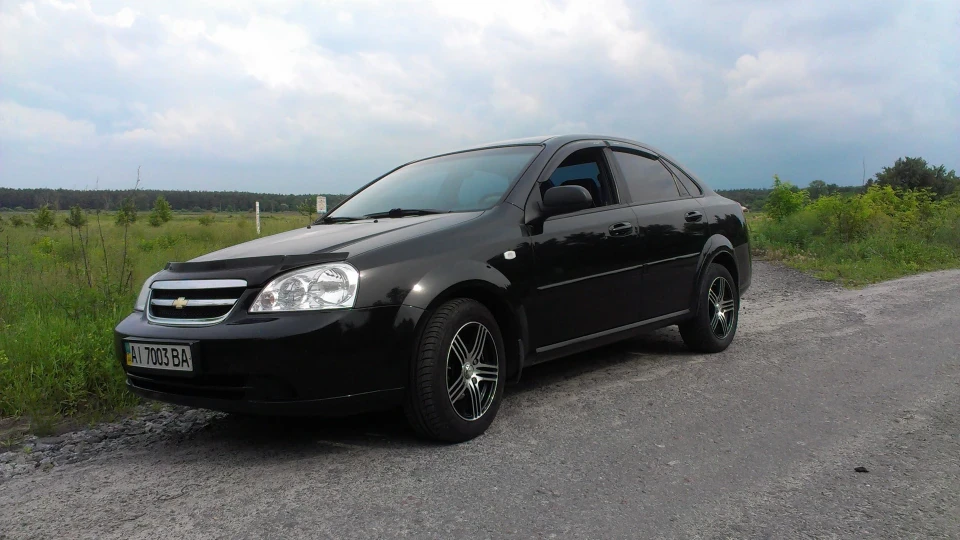 Chevrolet Lacetti 4
