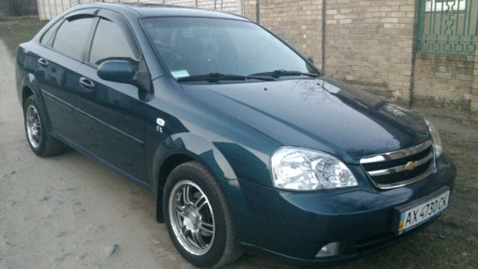 Chevrolet Lacetti 5
