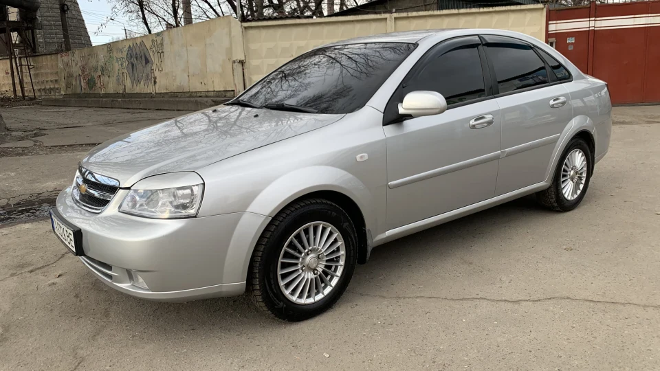 Chevrolet Lacetti 1.6 SE 2