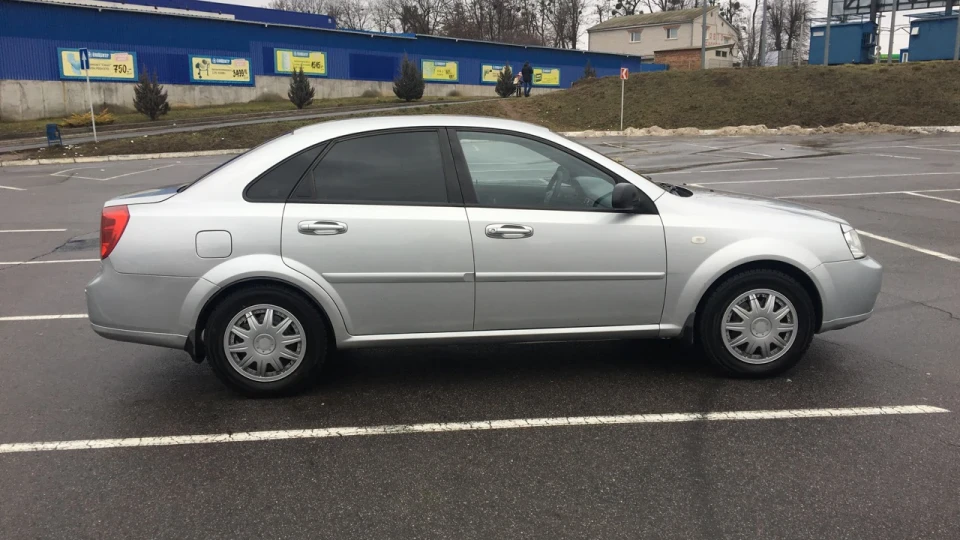Chevrolet Lacetti 1.6 2
