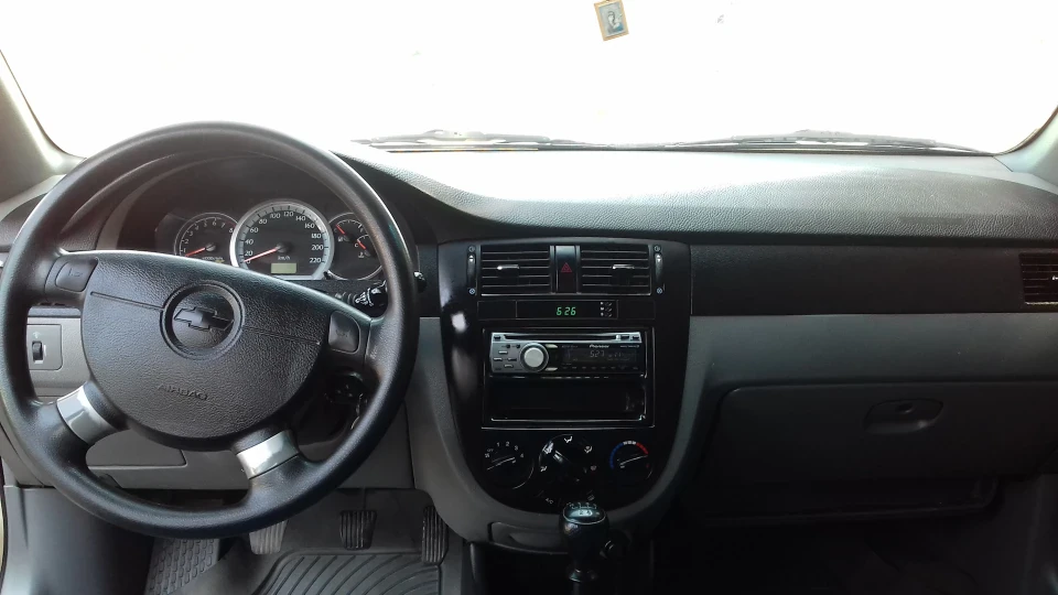 Chevrolet Lacetti 1.6 5