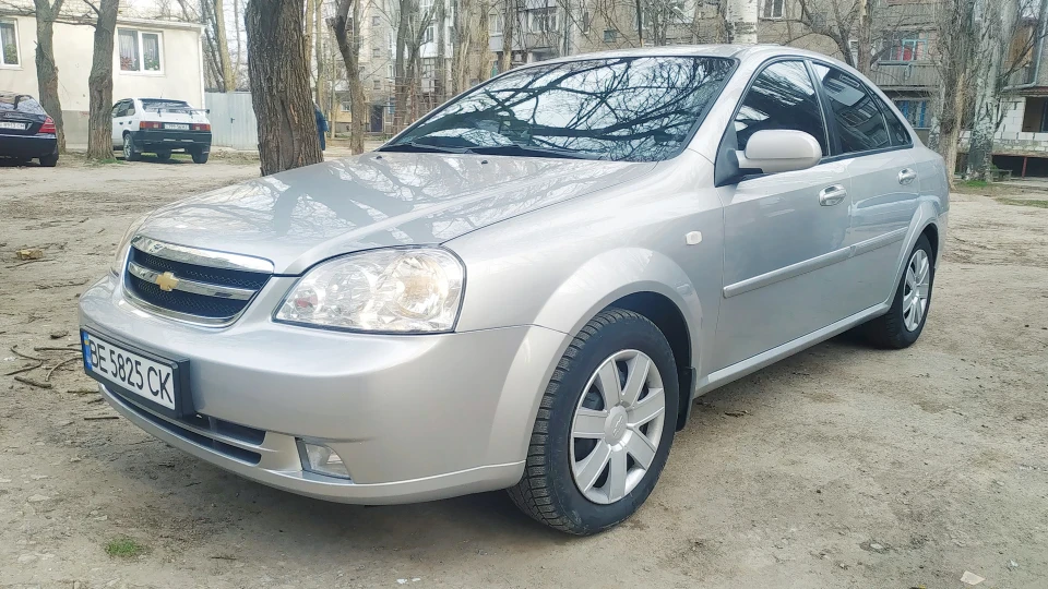 Chevrolet Lacetti 1.8 CDX UltraSedan 3