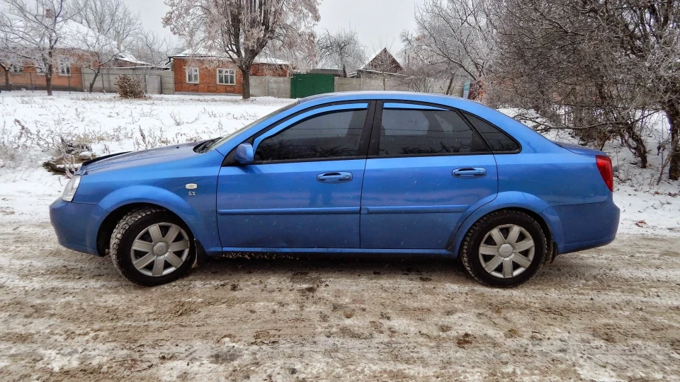 Chevrolet Lacetti 1.8 SX 5