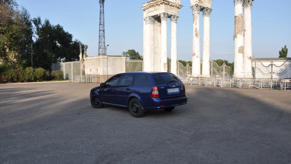 Chevrolet Lacetti 1.8 SX 5