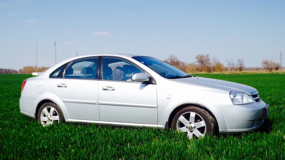 Chevrolet Lacetti 1.8 SX 2