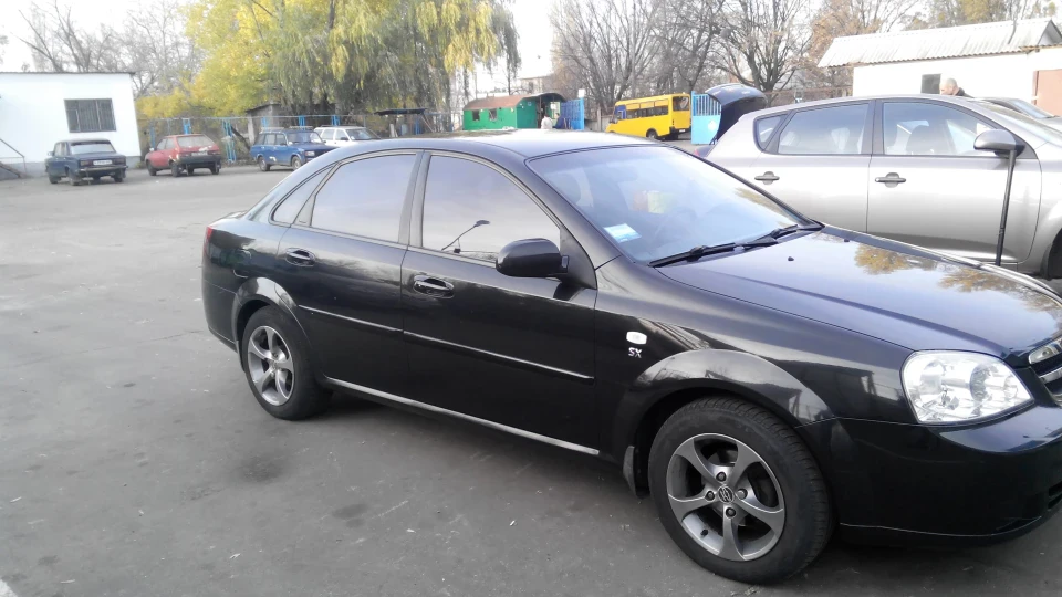 Chevrolet Lacetti 1.8 SX 2
