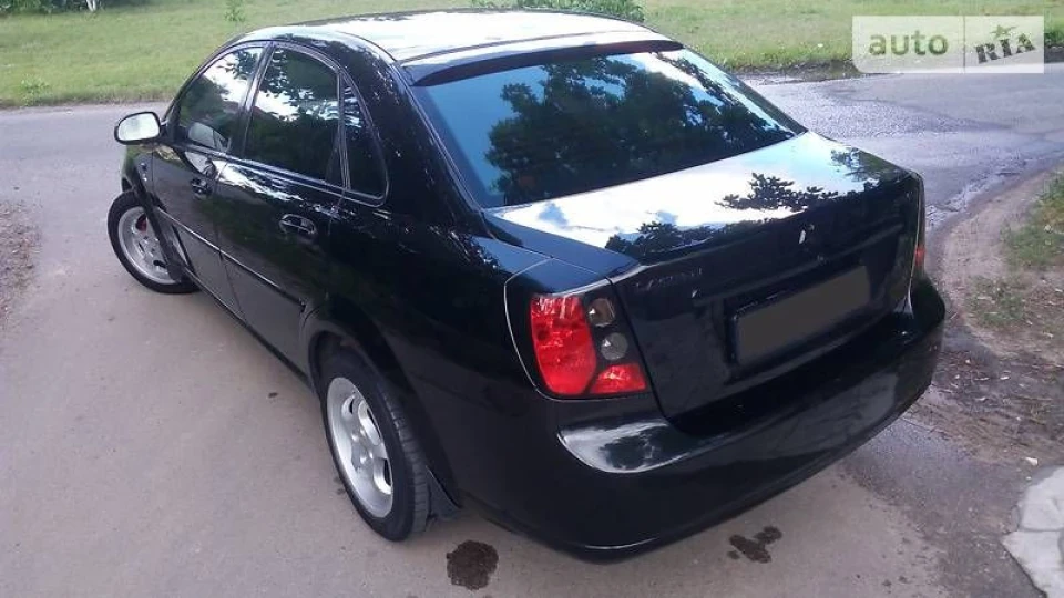 Chevrolet Lacetti 1.8sx забив 3