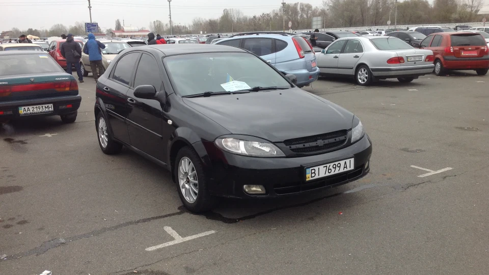 Chevrolet Lacetti CDX hatchback 3