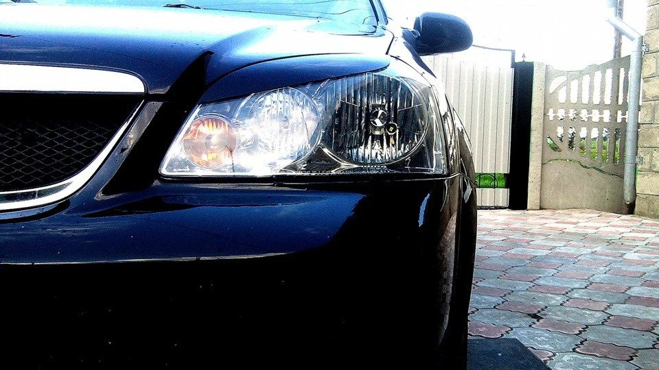 Chevrolet Lacetti Чорний 1.8 5